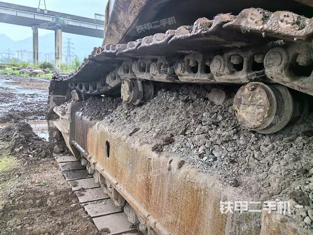 左側(cè)行走馬達(dá)蓋板(行走機(jī)構(gòu)) 左側(cè)行走馬達(dá)蓋板(行走機(jī)構(gòu))