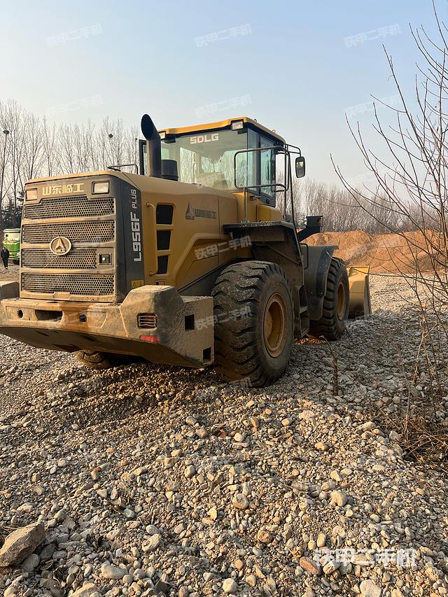 工作裝置整體（整機外觀及大件）