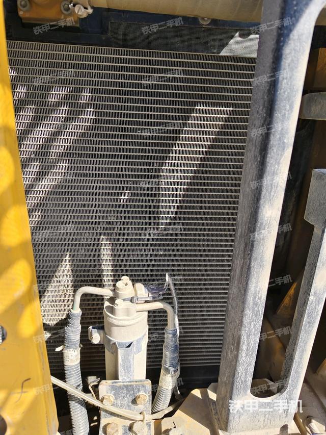 散熱器室(大件艙室) 散熱器室(大件艙室)