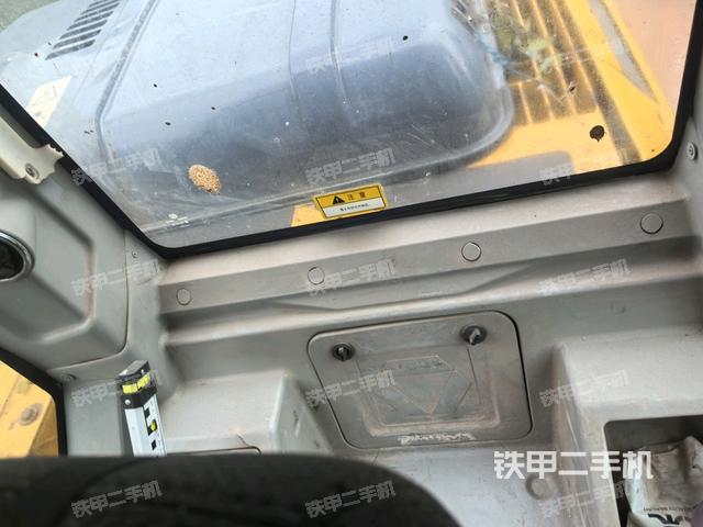 后窗玻璃角標(biāo)（駕駛室部分）