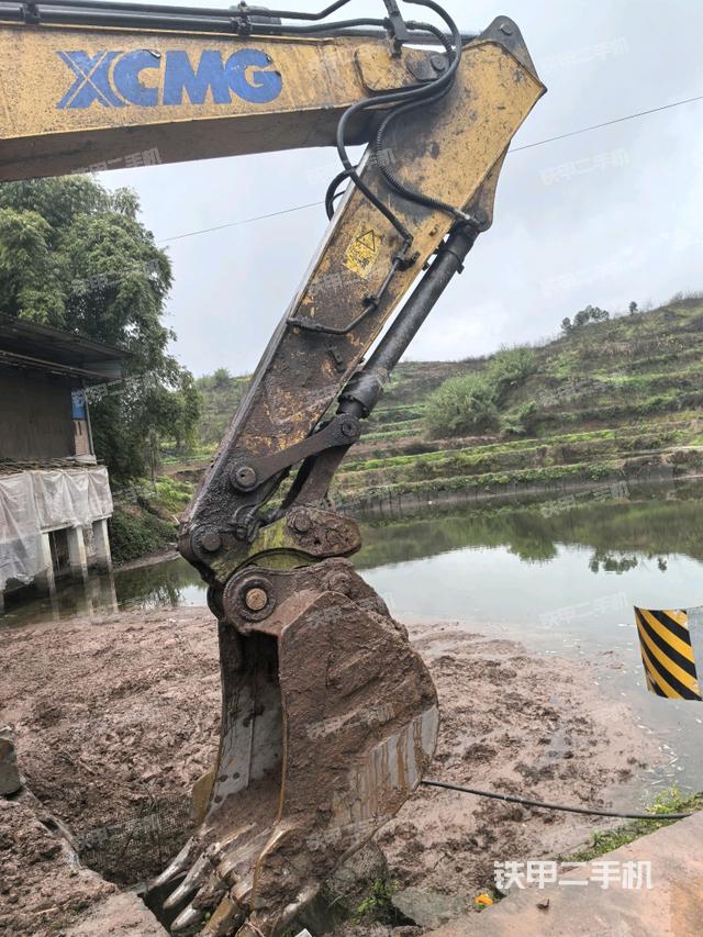 小臂整體左后（工作和回轉(zhuǎn)裝置）