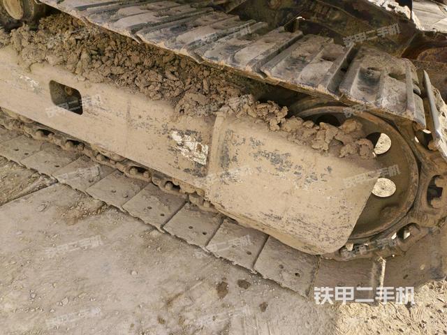 右側(cè)履帶整體?（行走機(jī)構(gòu)）