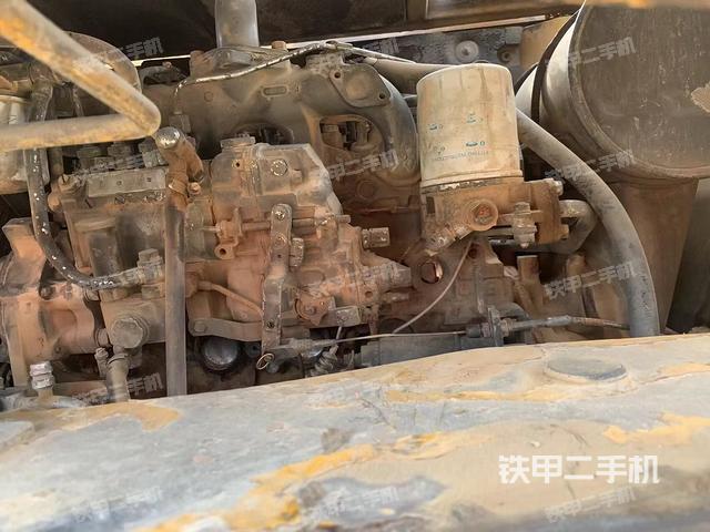 發(fā)動機整體俯視(整機外觀) 發(fā)動機整體俯視(整機外觀)