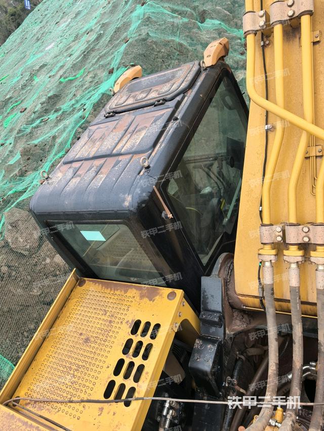 回轉(zhuǎn)馬達(dá)（上車部件）