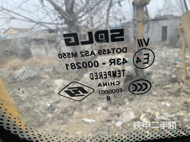 后窗玻璃角標(biāo)（駕駛室部分）