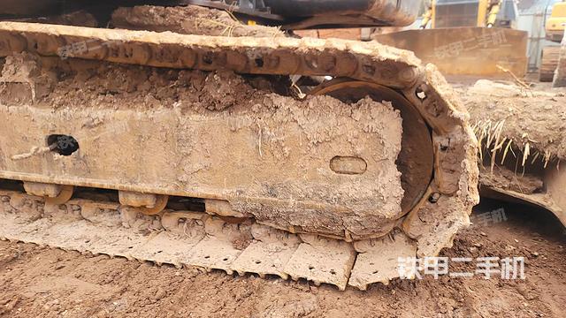 单侧履带整体（整机外观）