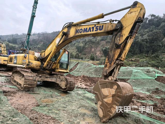 右前45(整機(jī)外觀) 右前45(整機(jī)外觀)
