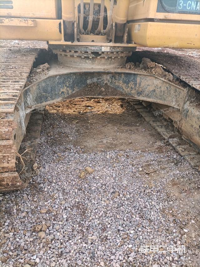 轉盤和下車架正前（工作和回轉裝置）