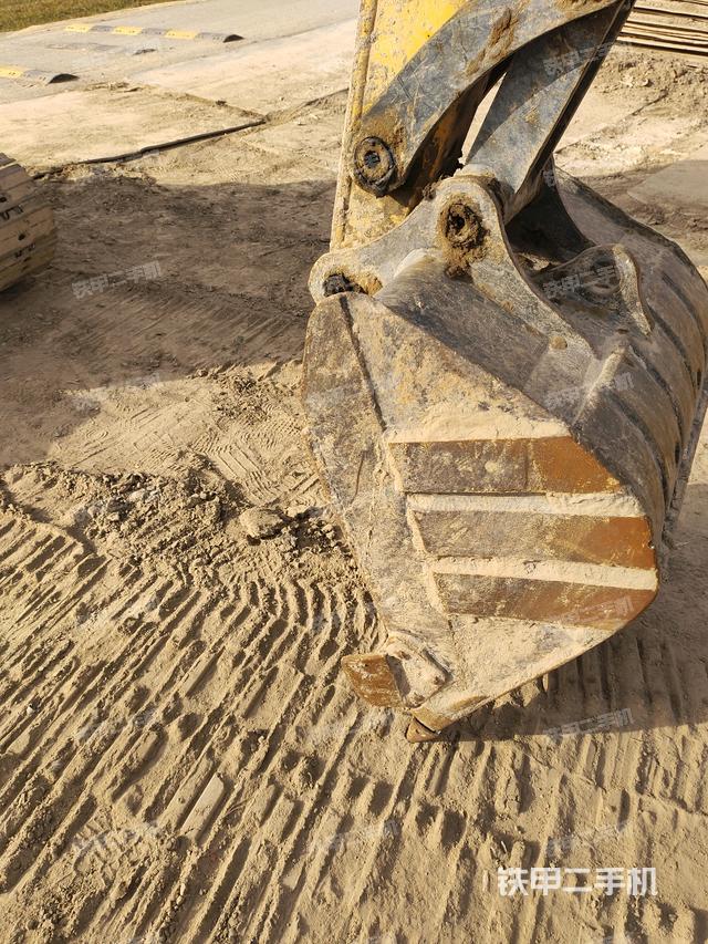 鏟斗45度（工作和回轉(zhuǎn)裝置）