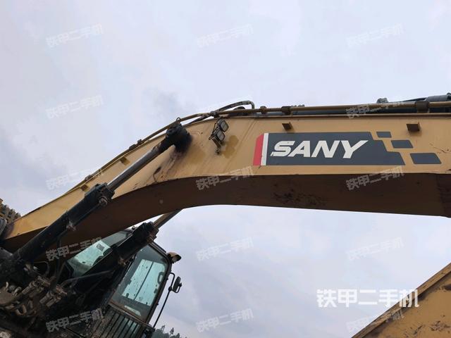 大臂根部?斜視（工作和回轉(zhuǎn)裝置）