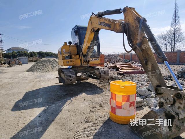右前45(整機(jī)外觀) 右前45(整機(jī)外觀)