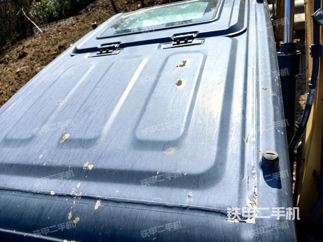 駕駛室頂部俯視(上車(chē)部件) 駕駛室頂部俯視(上車(chē)部件)