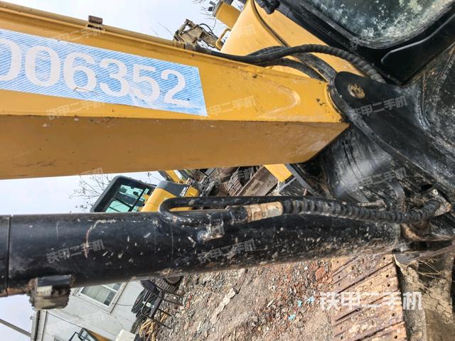 大臂整體?右側(cè)（工作和回轉(zhuǎn)裝置）