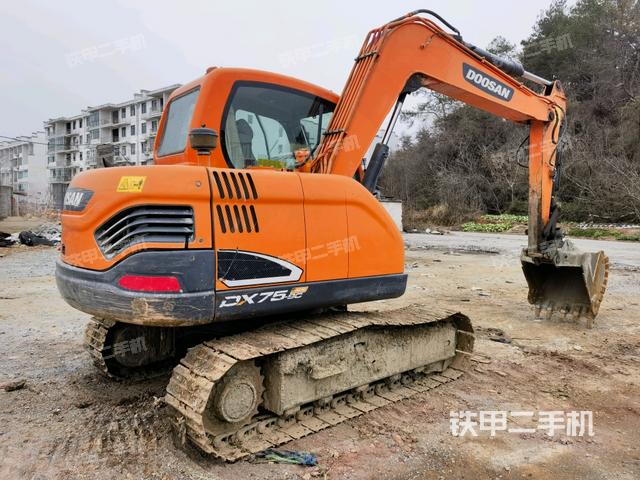 整機右后45°（整機外觀）