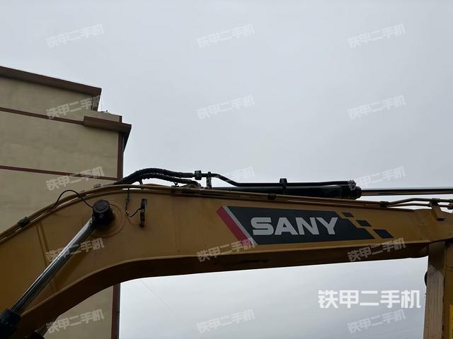 大臂整體?右側(cè)(工作和回轉(zhuǎn)裝置) 大臂整體?右側(cè)(工作和回轉(zhuǎn)裝置)