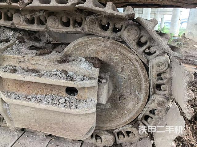 左托鏈輪和鏈筋(行走機(jī)構(gòu)) 左托鏈輪和鏈筋(行走機(jī)構(gòu))