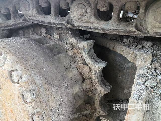 右側(cè)行走馬達(dá)蓋板(行走機(jī)構(gòu)) 右側(cè)行走馬達(dá)蓋板(行走機(jī)構(gòu))