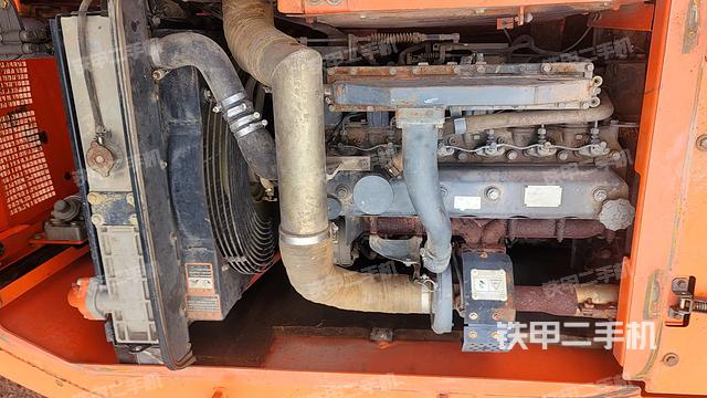 发动机整体俯视（整机外观）