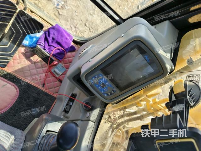 顯示屏?(駕駛室部分) 顯示屏?(駕駛室部分)
