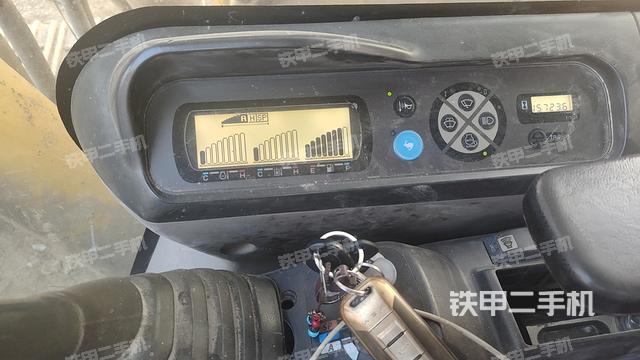 驾驶室整体（整机外观）