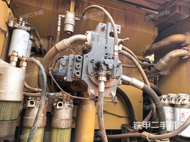 電瓶（大件艙室）