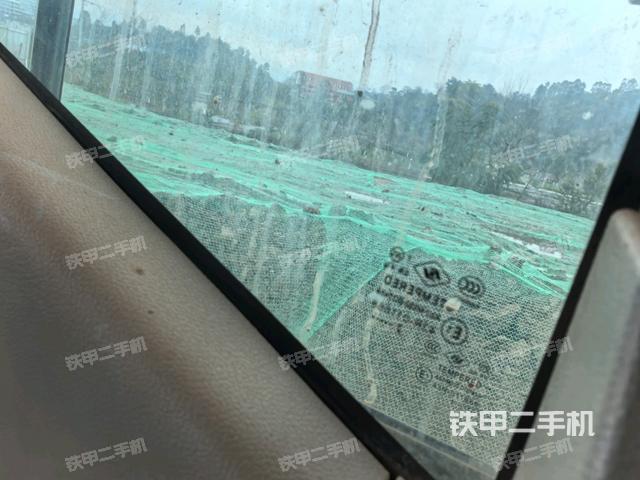 駕駛室左后45度（駕駛室部分）