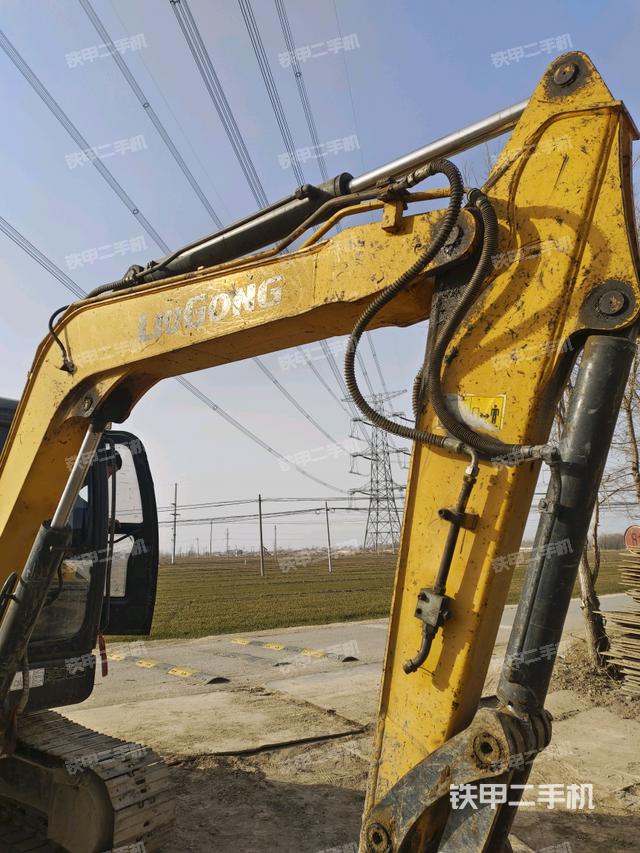 鏟斗右后整體（工作和回轉(zhuǎn)裝置）