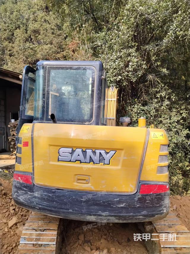 駕駛室頂部（整機(jī)外觀）