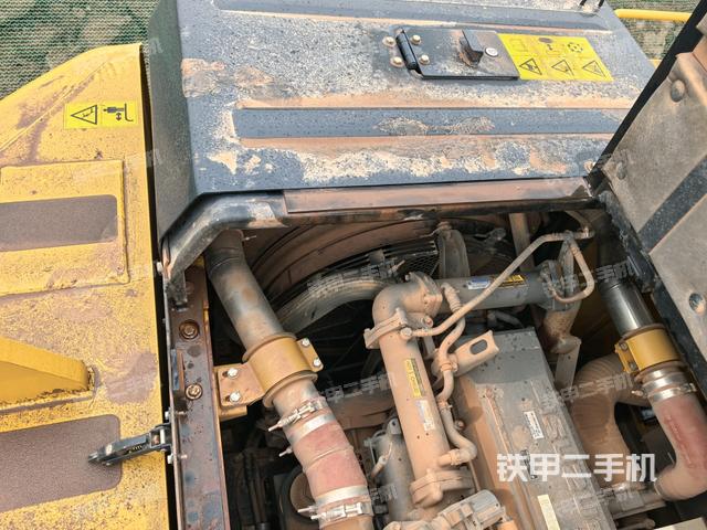 氣門室蓋螺絲特寫（上車部件）