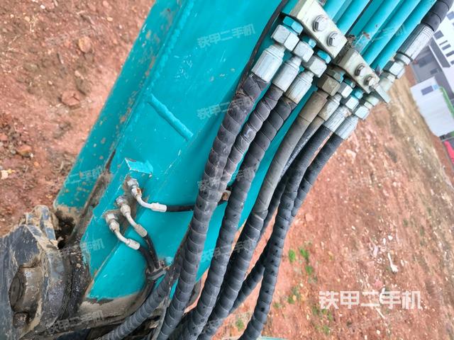 鏟斗右后整體（工作和回轉(zhuǎn)裝置）