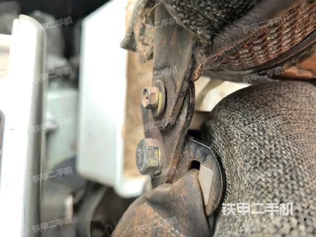 駕駛室左后45度（駕駛室部分）