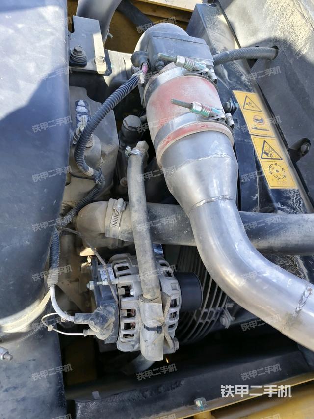 氣門室蓋螺絲特寫(上車部件) 氣門室蓋螺絲特寫(上車部件)