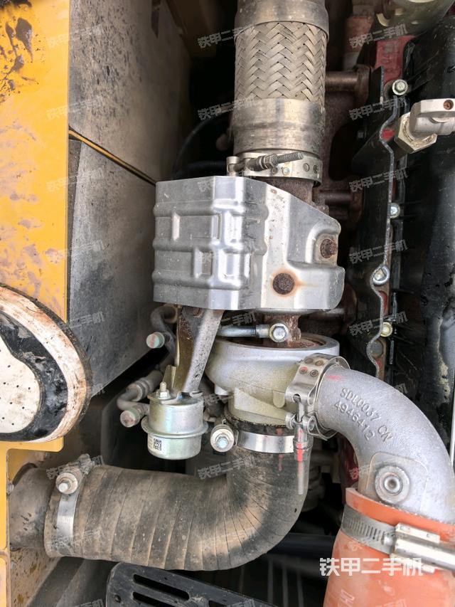 氣門室蓋螺絲特寫（上車部件）