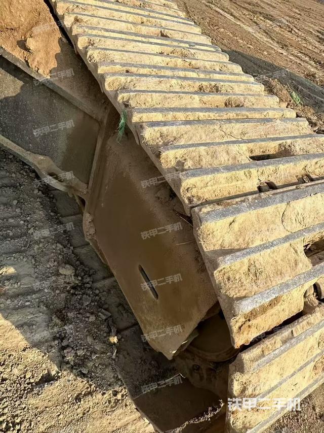 單側(cè)履帶整體（整機外觀）