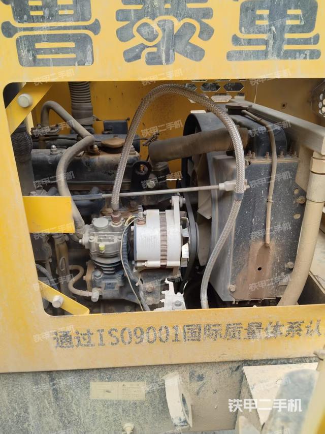 發(fā)動機左側(cè)(整機外觀及大件) 發(fā)動機左側(cè)(整機外觀及大件)