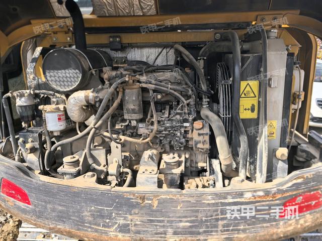 發(fā)動機室(上車部件) 發(fā)動機室(上車部件)
