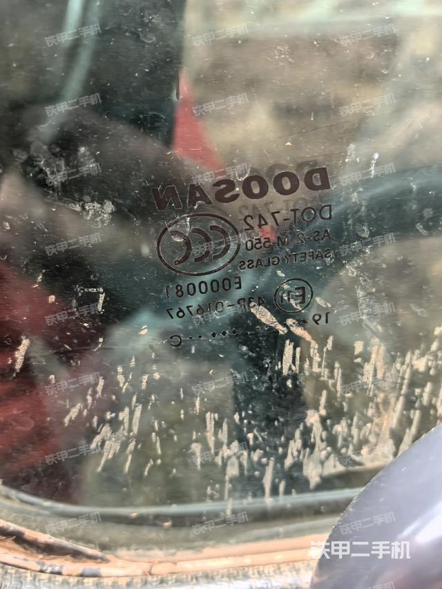 駕駛室正側(cè)（駕駛室部分）