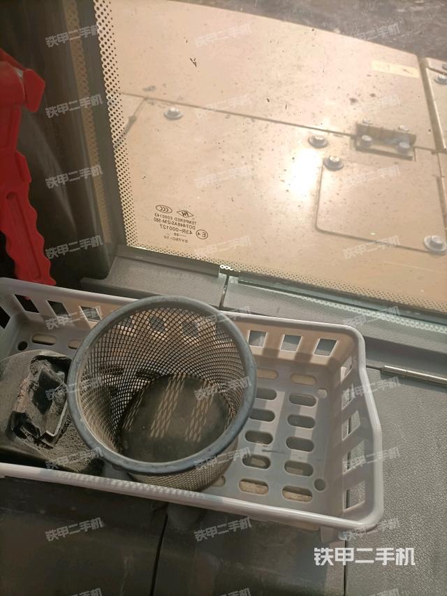 后窗玻璃角標(biāo)（駕駛室部分）