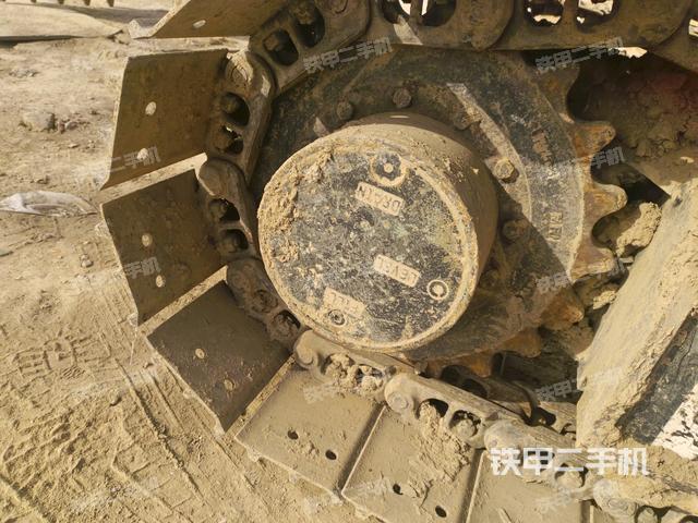 右驅(qū)動(dòng)輪（行走機(jī)構(gòu)）