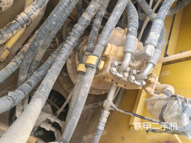 回轉(zhuǎn)馬達(dá)（上車部件）