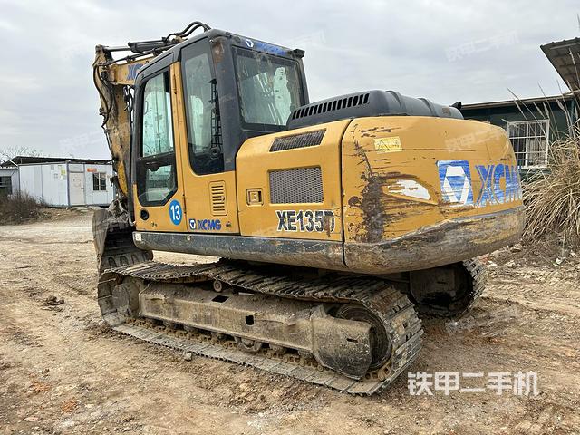 整機(jī)右后45°(整機(jī)外觀) 整機(jī)右后45°(整機(jī)外觀)