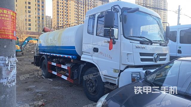 整机右侧（设备外观及核心部件）