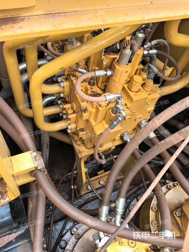 發(fā)動機(jī)室（上車部件）