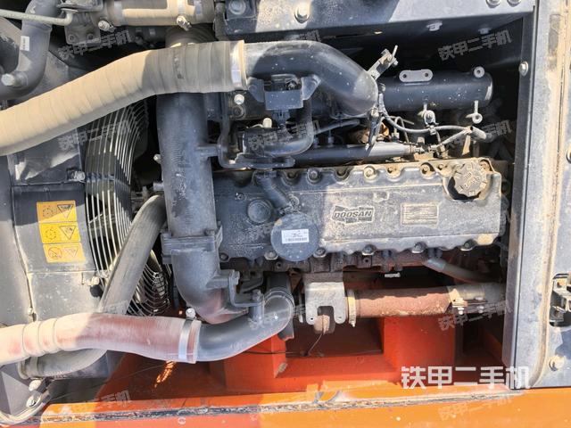 发动机室（上车部件）