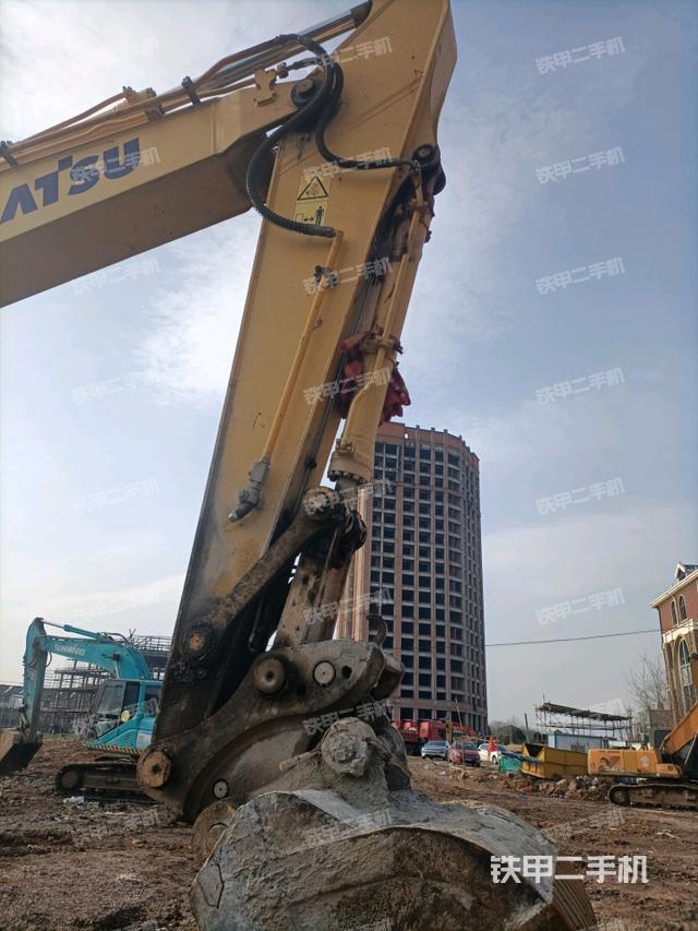 小臂整體左后（工作和回轉裝置）