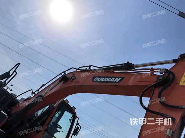 大臂整体 右侧（工作和回转装置）