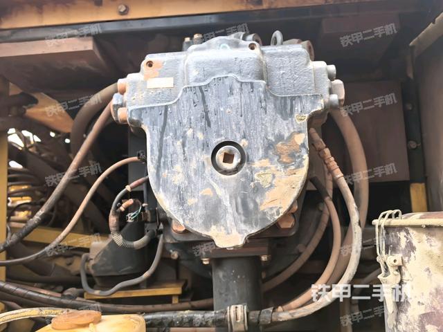 液壓泵斜45?左（大件艙室）