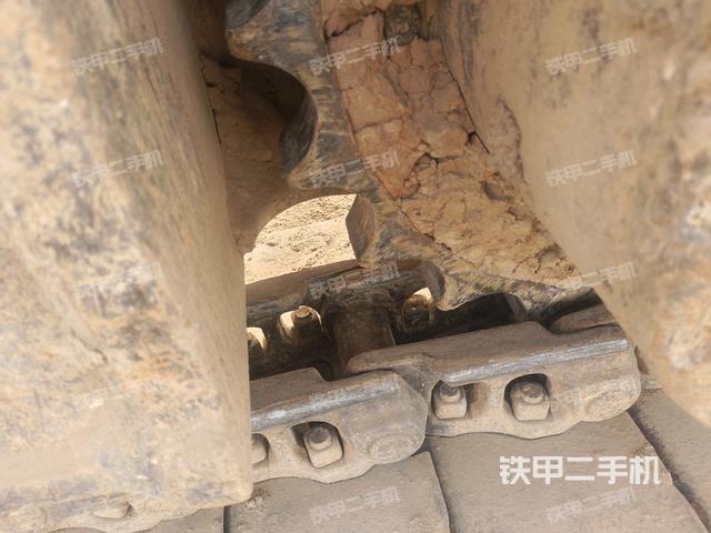 左驅(qū)動(dòng)輪（行走機(jī)構(gòu)）