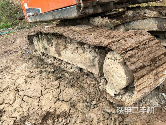 左側(cè)履帶整體?（行走機構(gòu)）