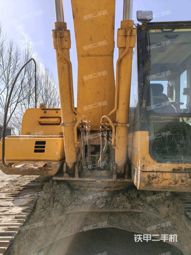 大臂油缸整體?豎拍（工作和回轉(zhuǎn)裝置）